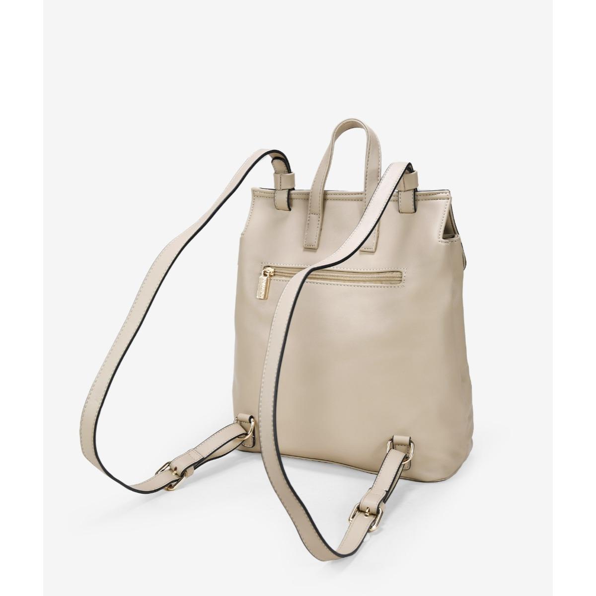 Mochila de vestir con solapa beige