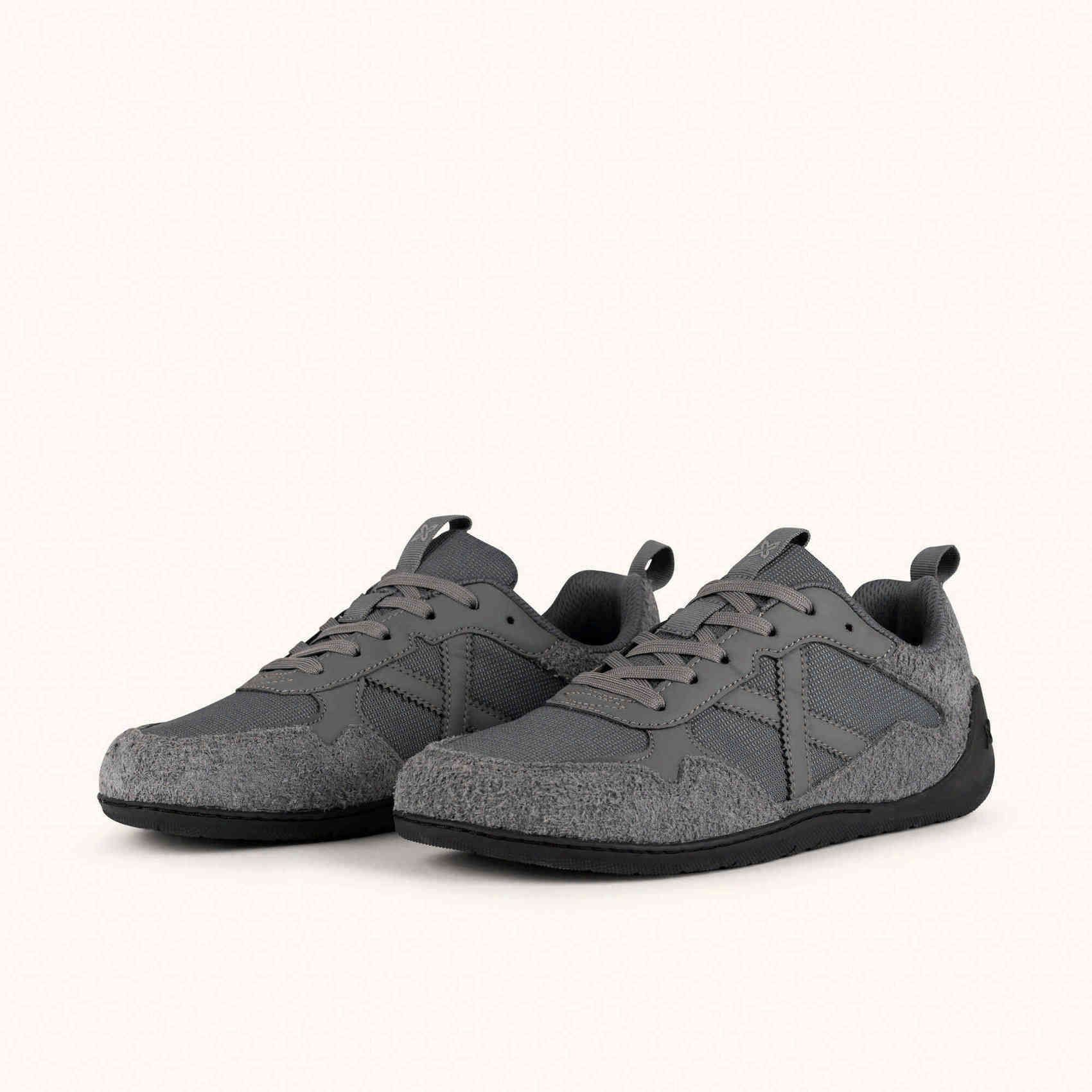 MUNICH FLEXING 11 Zapatillas Wild Feet "Barefoot" color gris antracita con puntera ancha