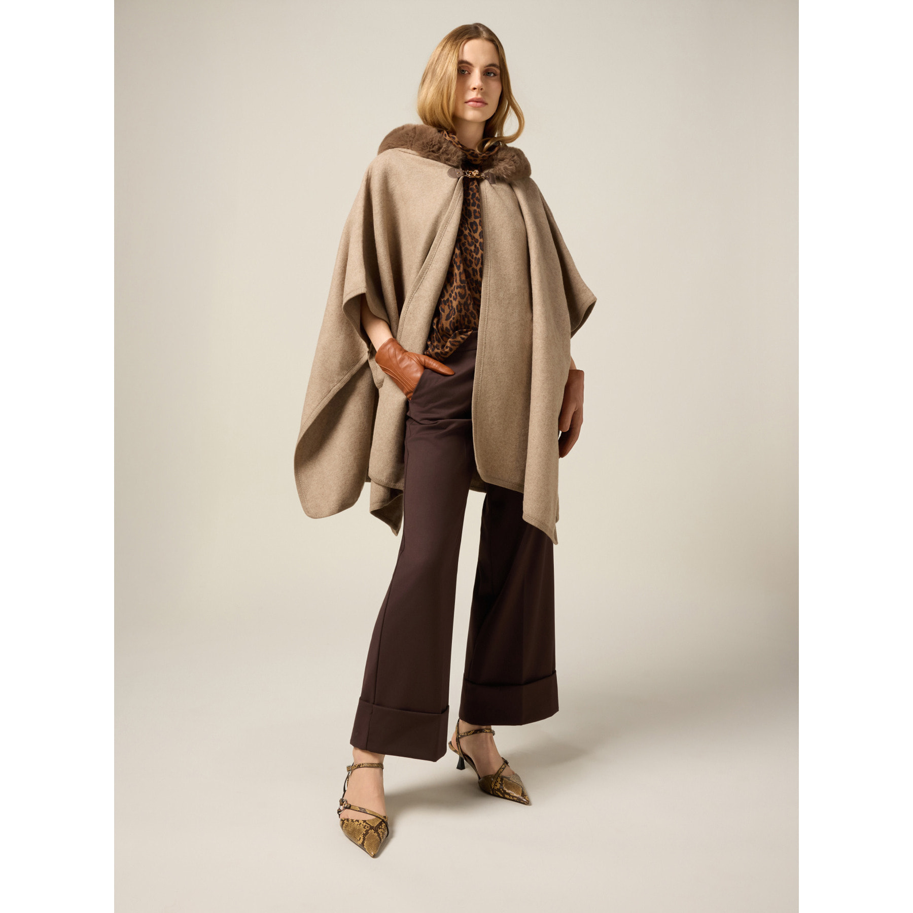 Oltre - Pantaloni cropped palazzo in flanella - Light Tan