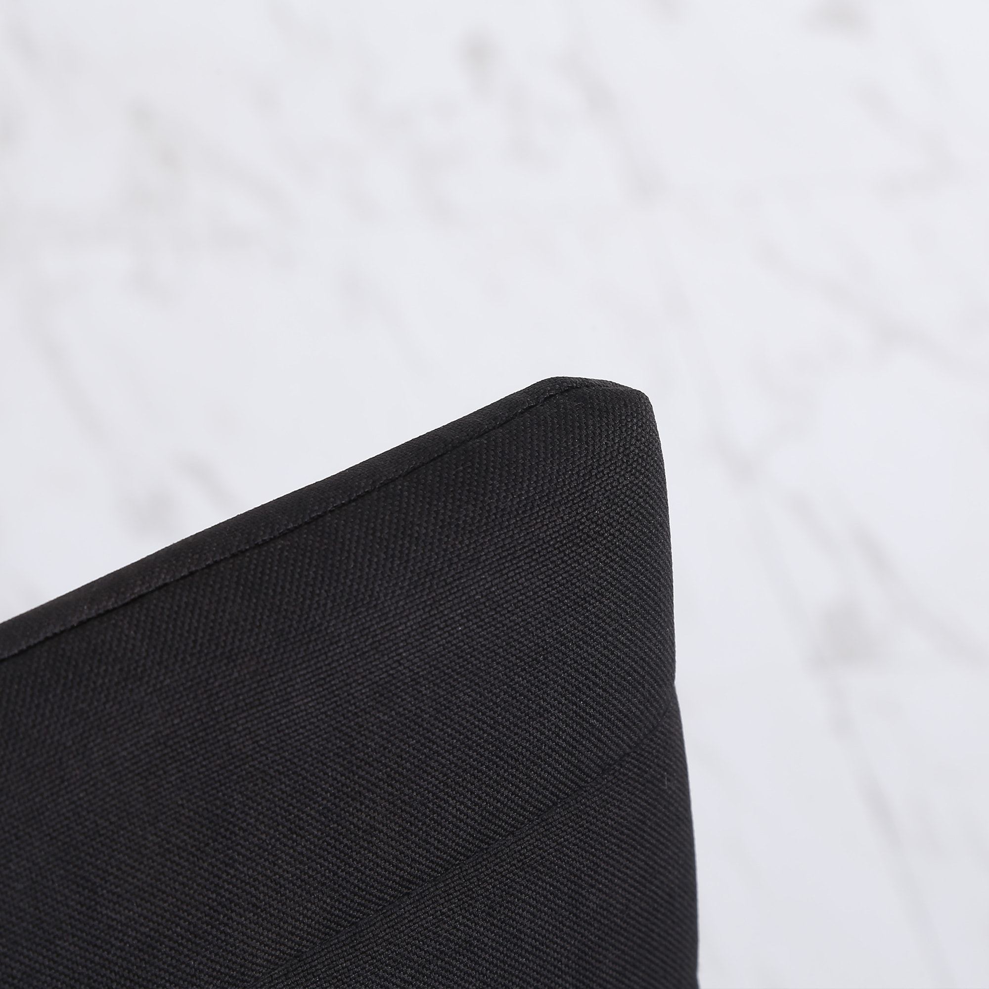 Lot de 4 chaises de salle à manger design tissu noir
