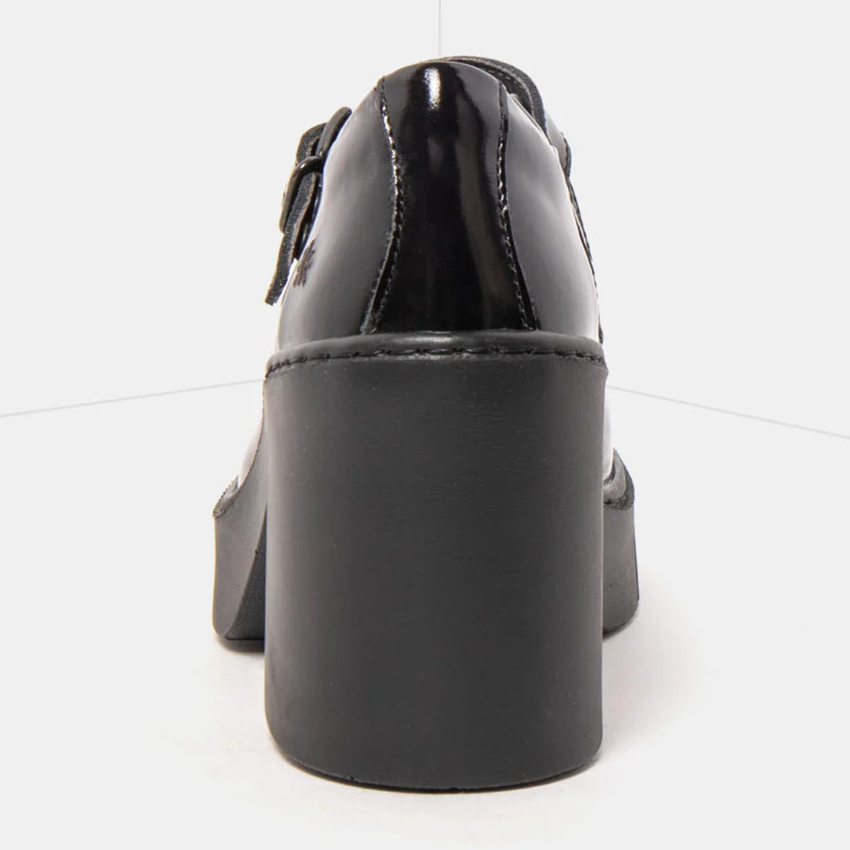 Zapatos 1984 NAPPA SHINNY BLACK/BERNA color Black