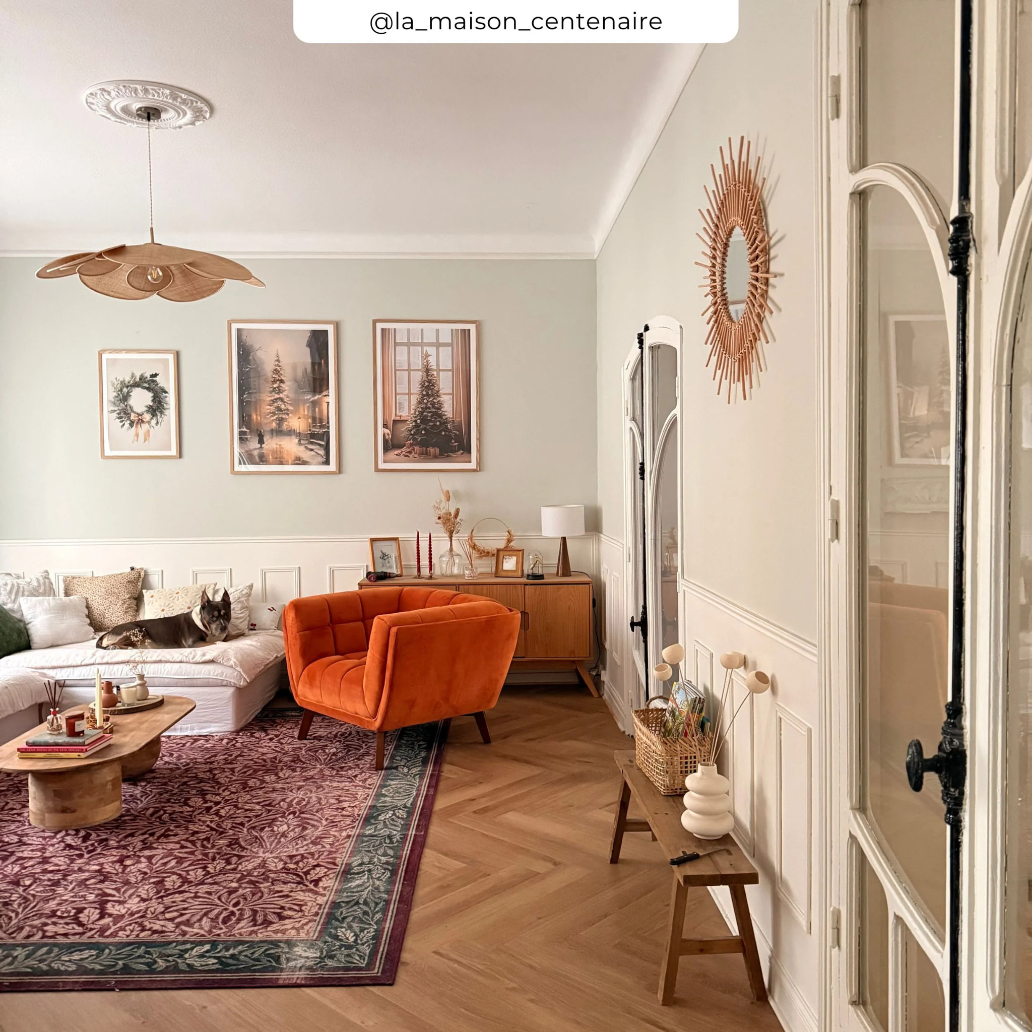 Fauteuil en velours orange curcuma - Mona