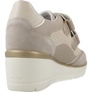 Sneakers de  Mujer de la marca GEOX  modelo D ILDE MARRON CLARO