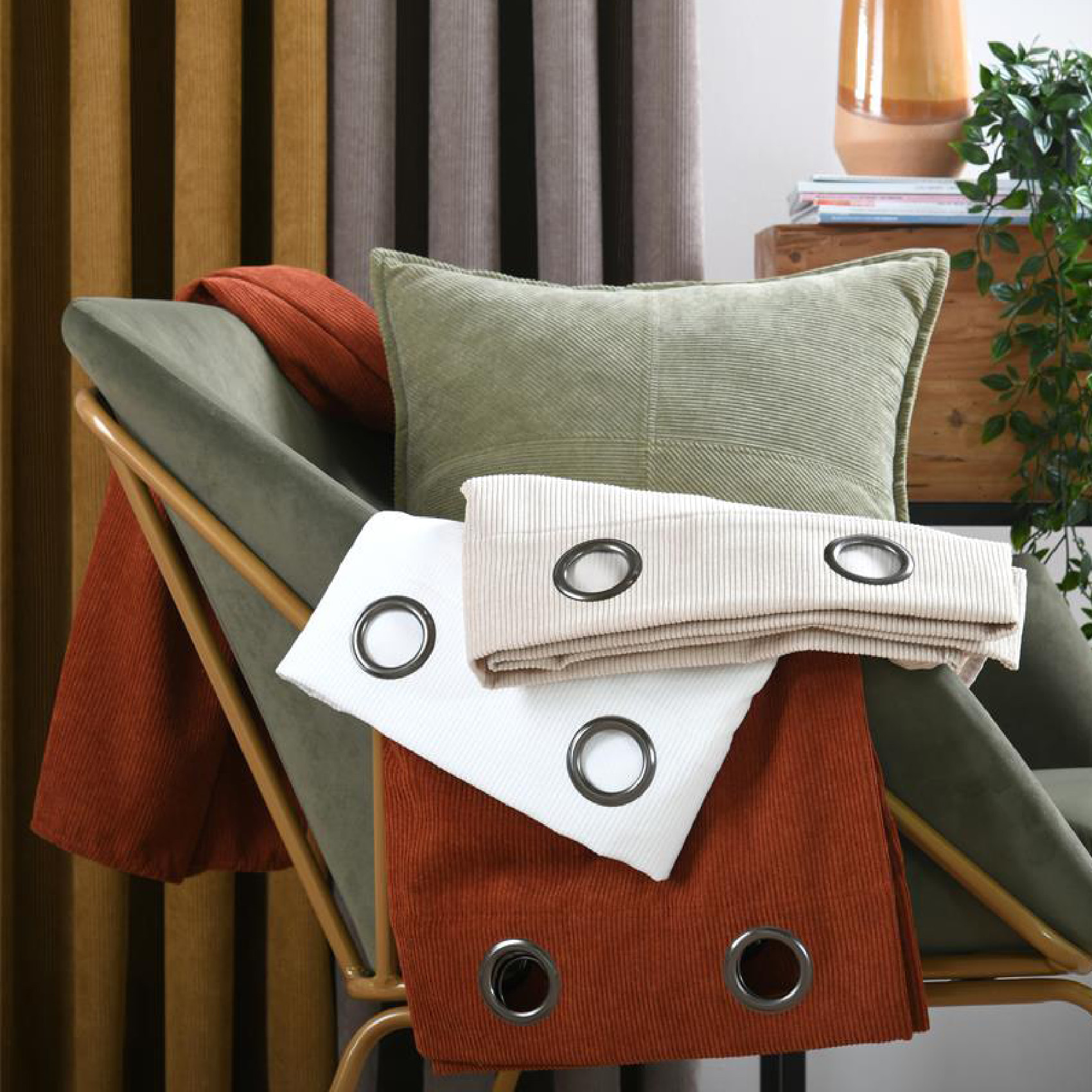 Rideau à oeillets en velours côtelé - Ecru