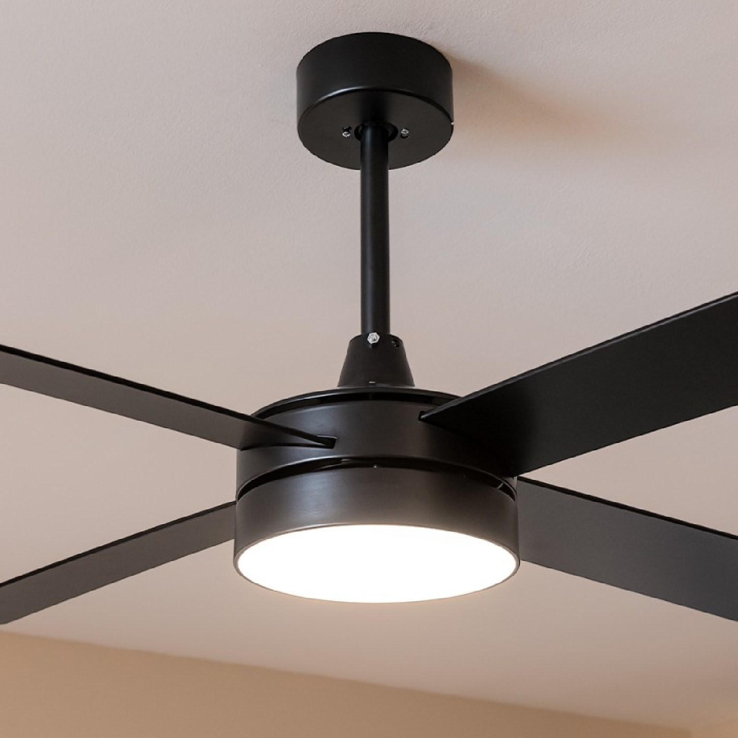 Cecotec Ventilateur de plafond EnergySilence Aero 5200 Black Line