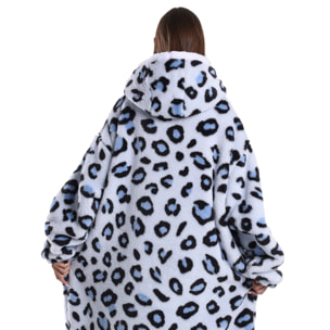 Bata estilo sudadera y manta de felpa extrasuave. Triple bolsillo frontal tipo canguro. Diseño leopardo blanco tipo corto.