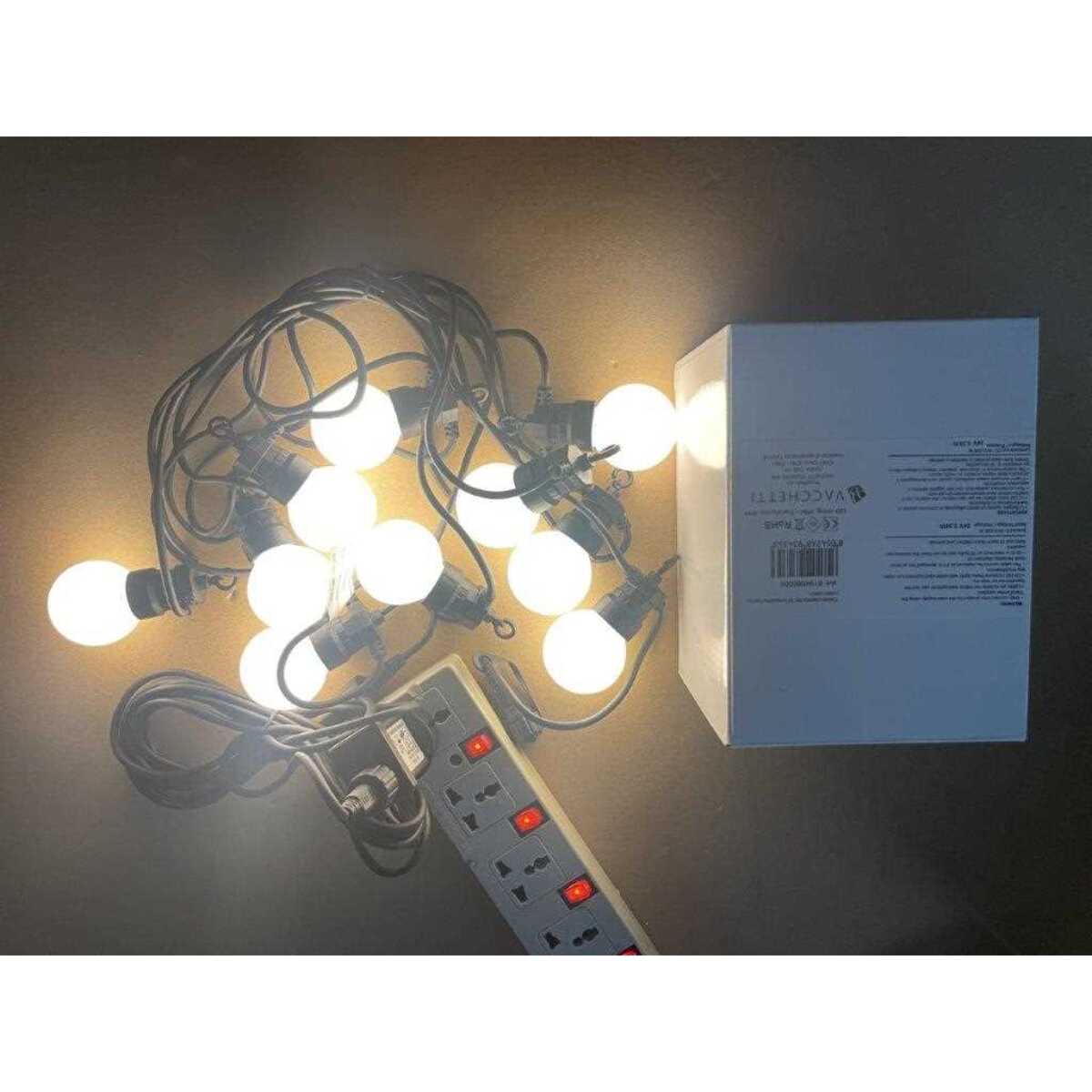 Catena in plastica da 5m con 10 lampadine a luce bianco caldo opaco