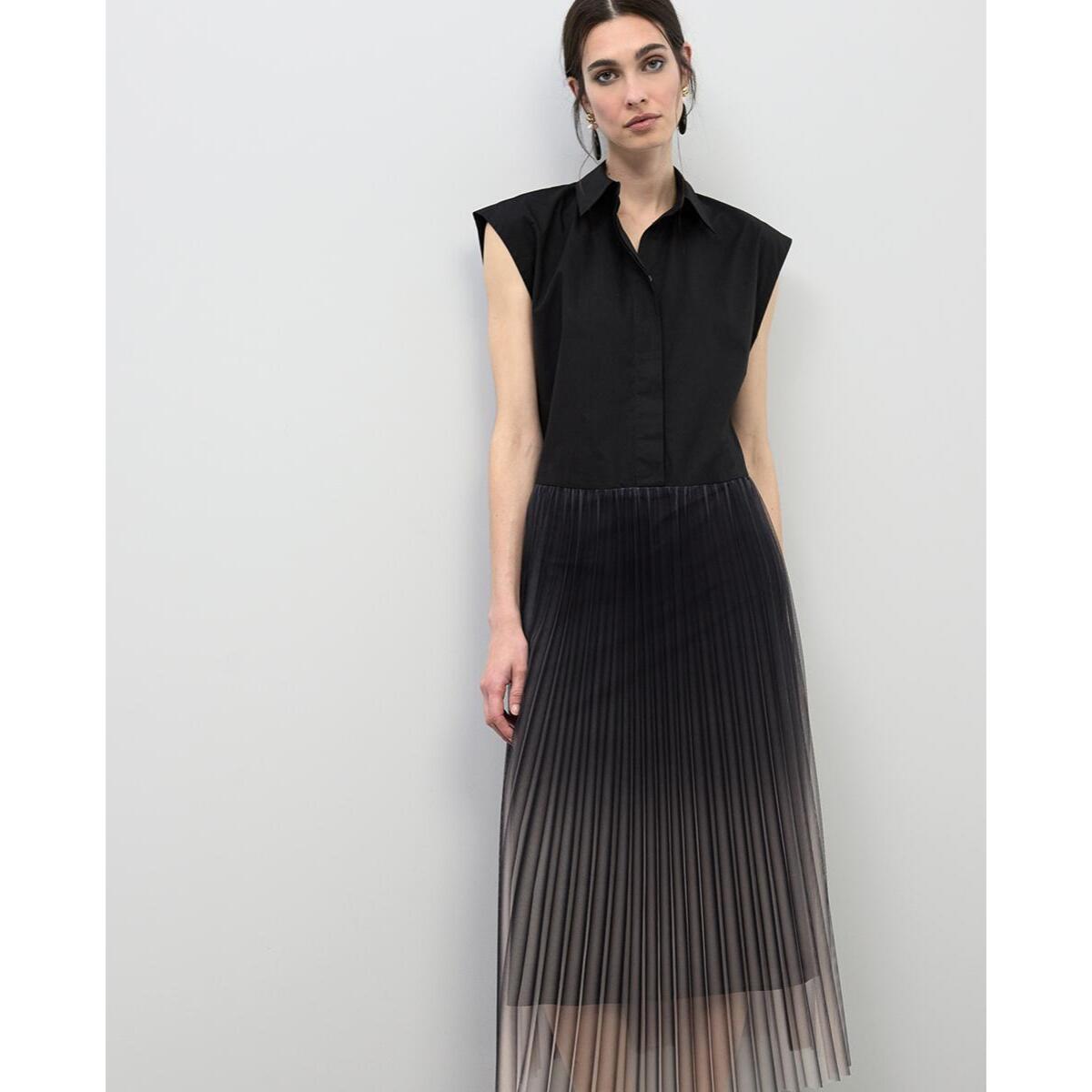 Abito con colletto a camicia e gonna in tulle plissettato