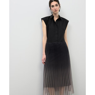 Abito con colletto a camicia e gonna in tulle plissettato