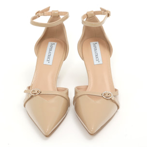 Sandali in simil pelle verniciata con tacco a rocchetto