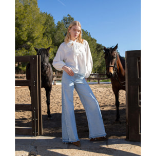 Blusa de manga larga con lazada