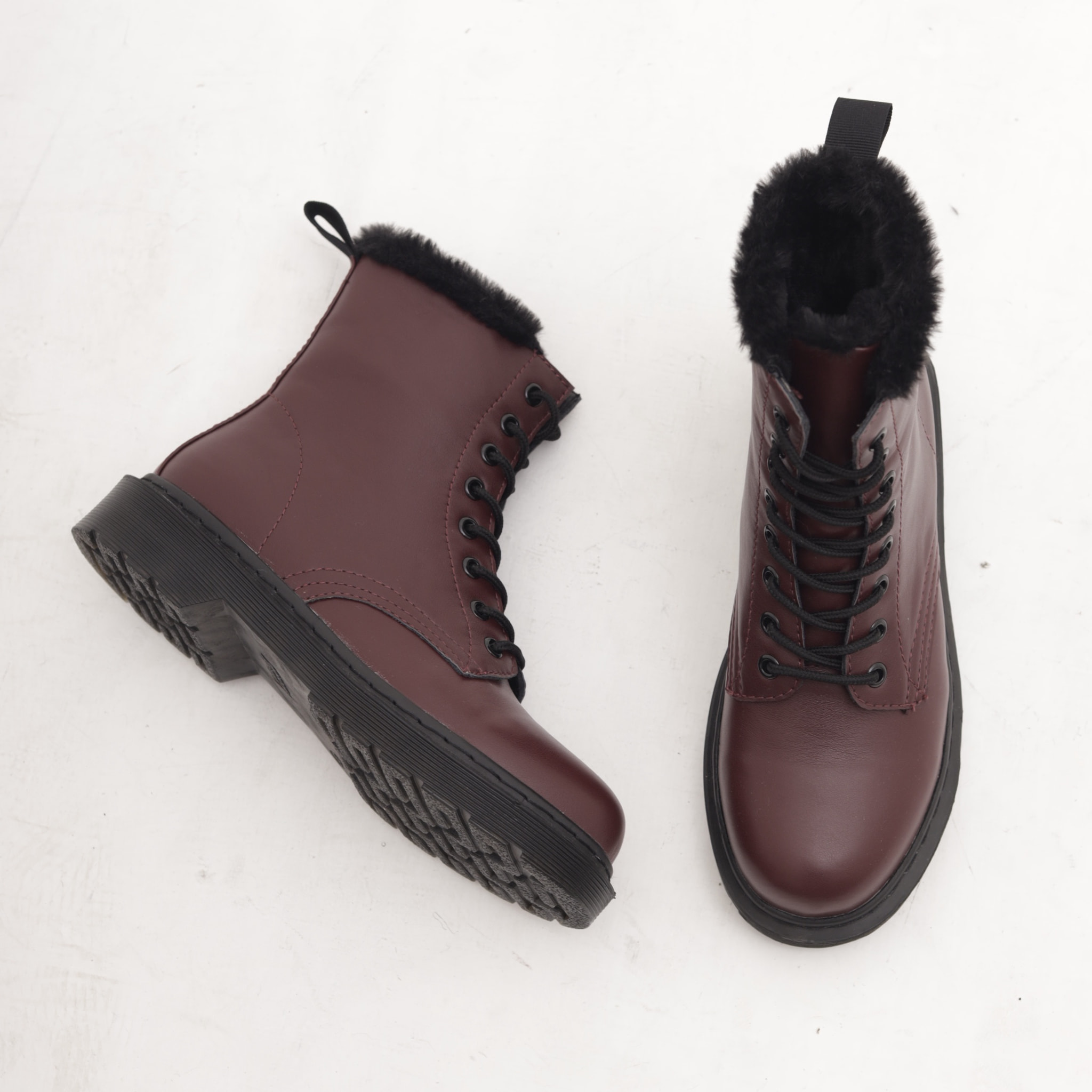 ANFIBIO 8 BUCHI FUR BORDEAUX