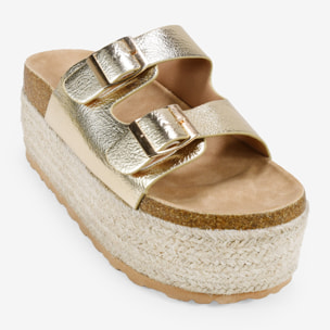 Sandalias con plataforma doradas de esparto