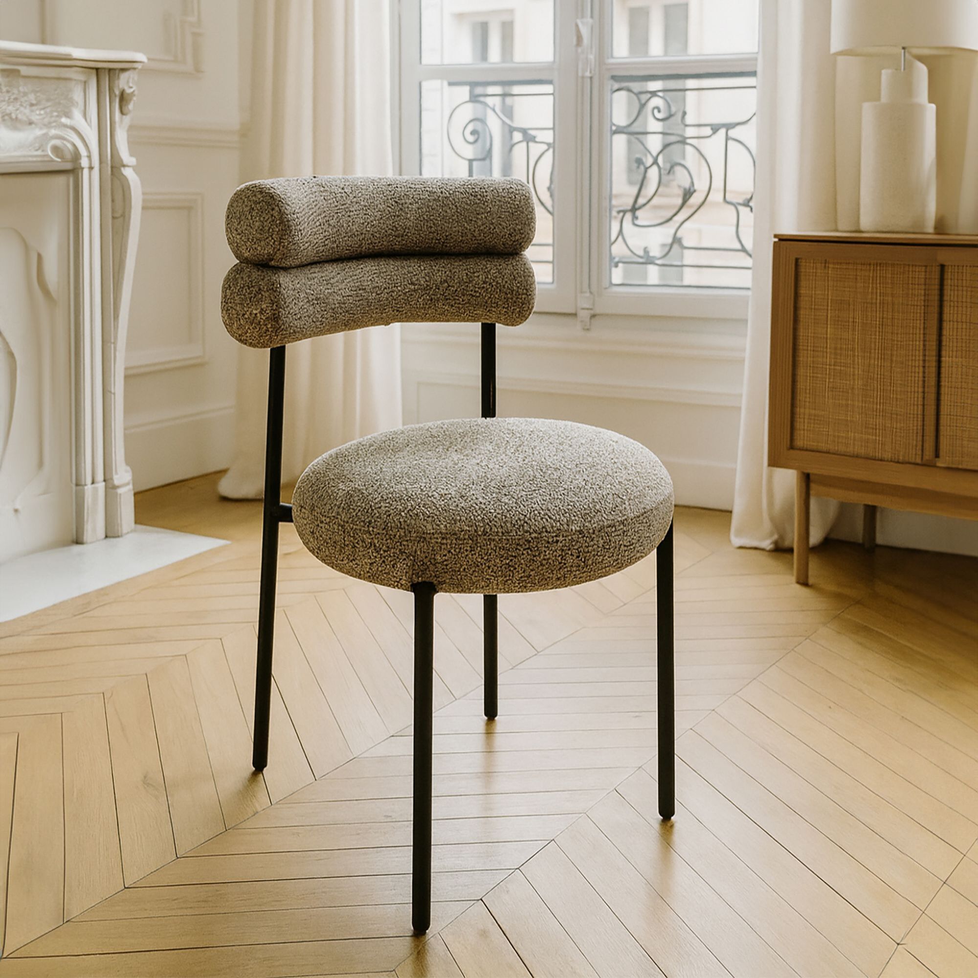 Ensemble table ovale effet noyer et 6 chaises en tweed marron