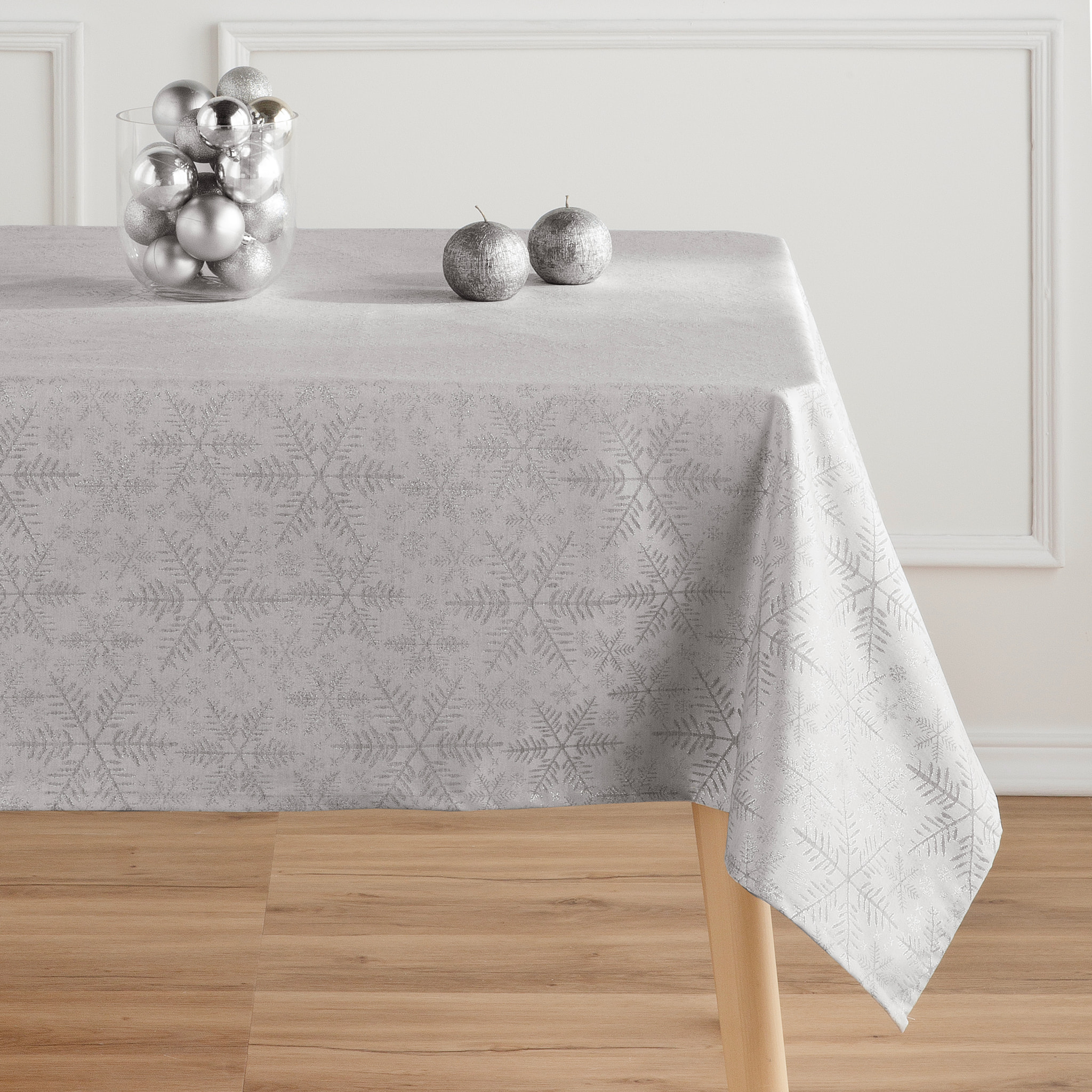 Nappe anti-tâches LOANA SILVER