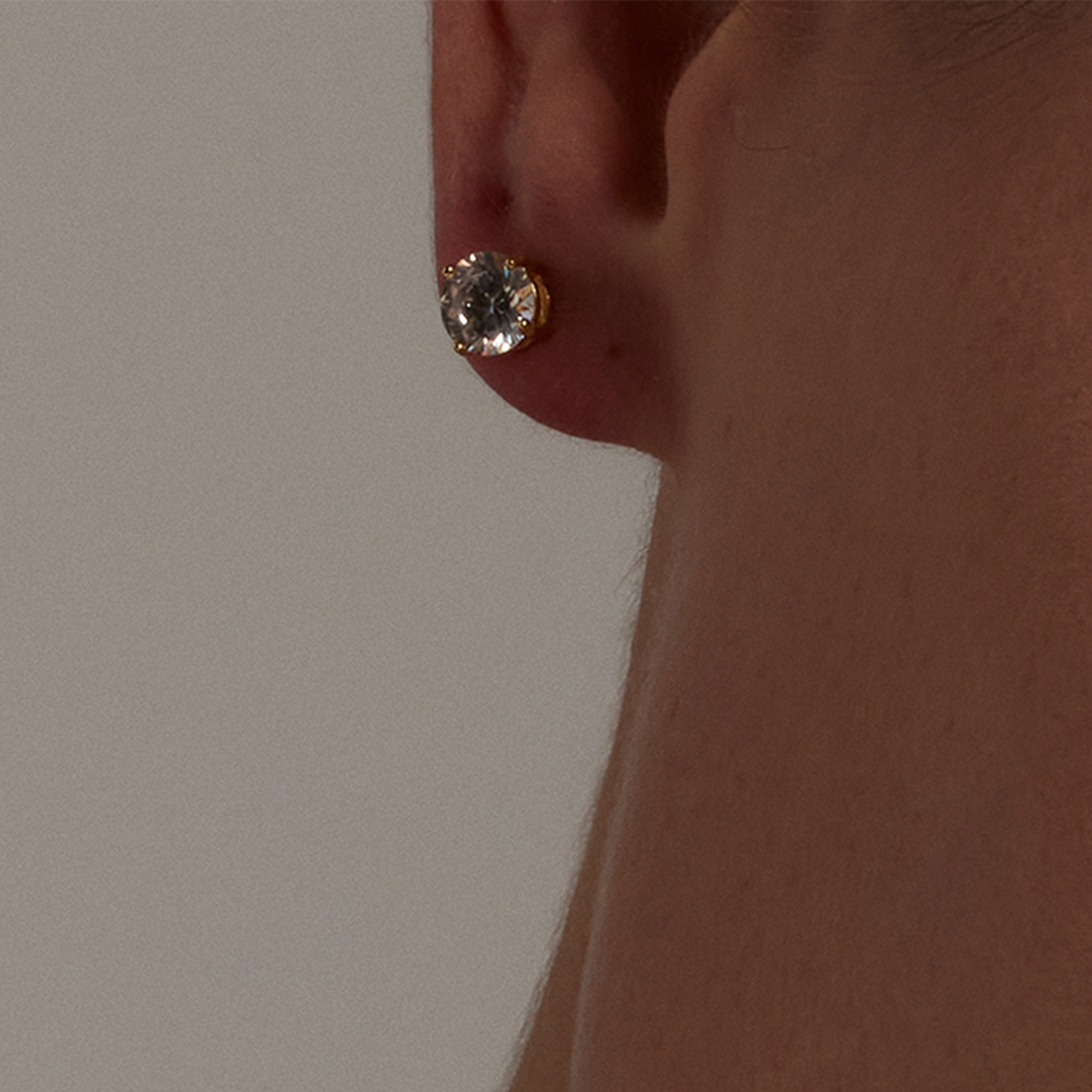 Pendientes Básico acabado oro amarillo 18k