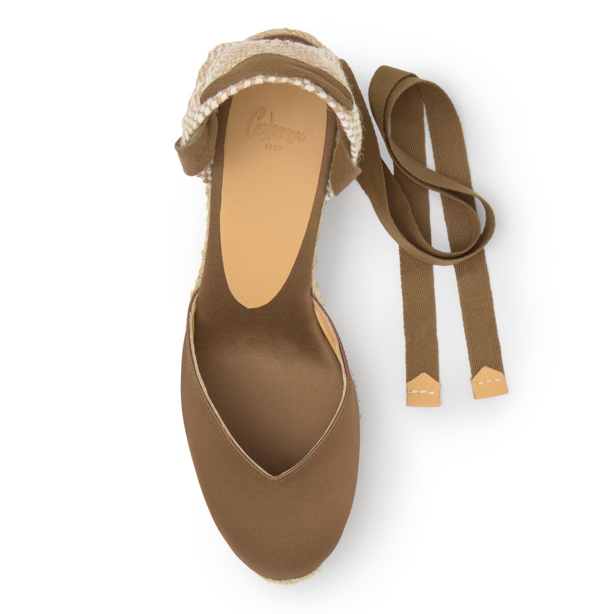 Alpargata Chiara cuña de yute en raso con cintas y escote en V