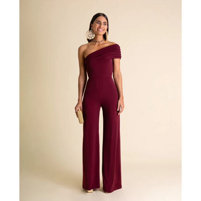 Mono de mujer escote bardot asimétrico