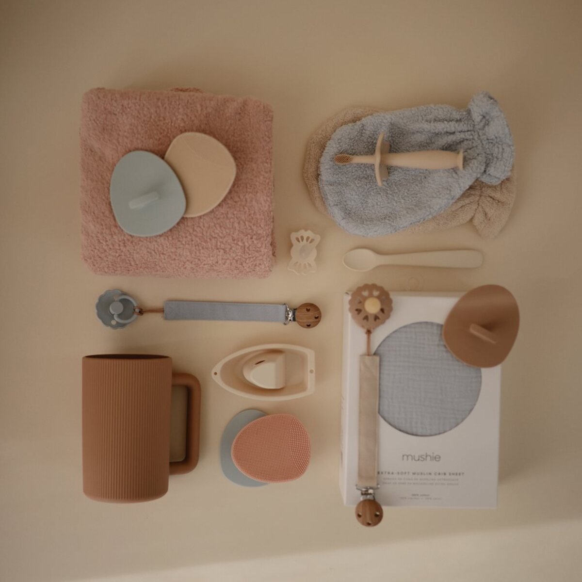 Mushie Taza Enjuague Baño Solid