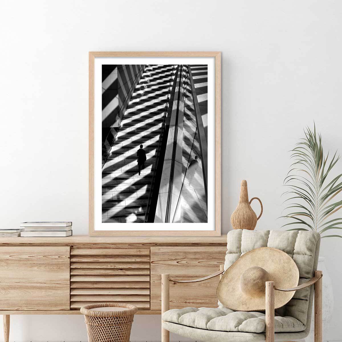 Affiche portrait de femme - Jeu d'ombre Affiche + cadre en bois - Chêne