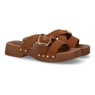 Sandalia pala plataforma de madera con hebilla elegante