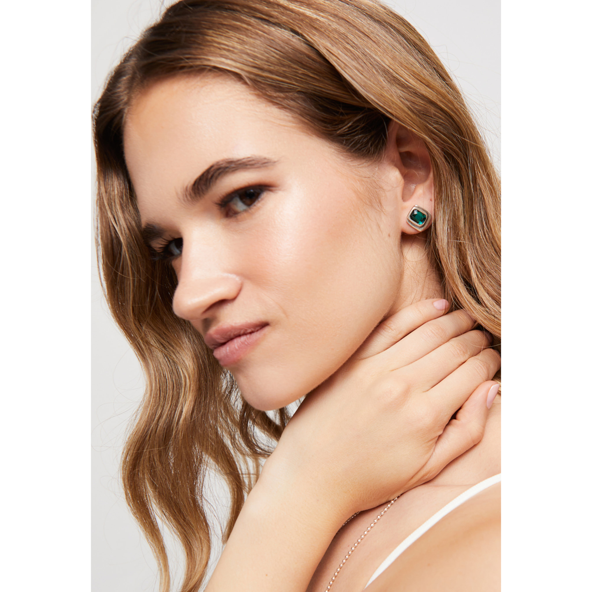 Pendiente SER MAGNETICA VERDE U