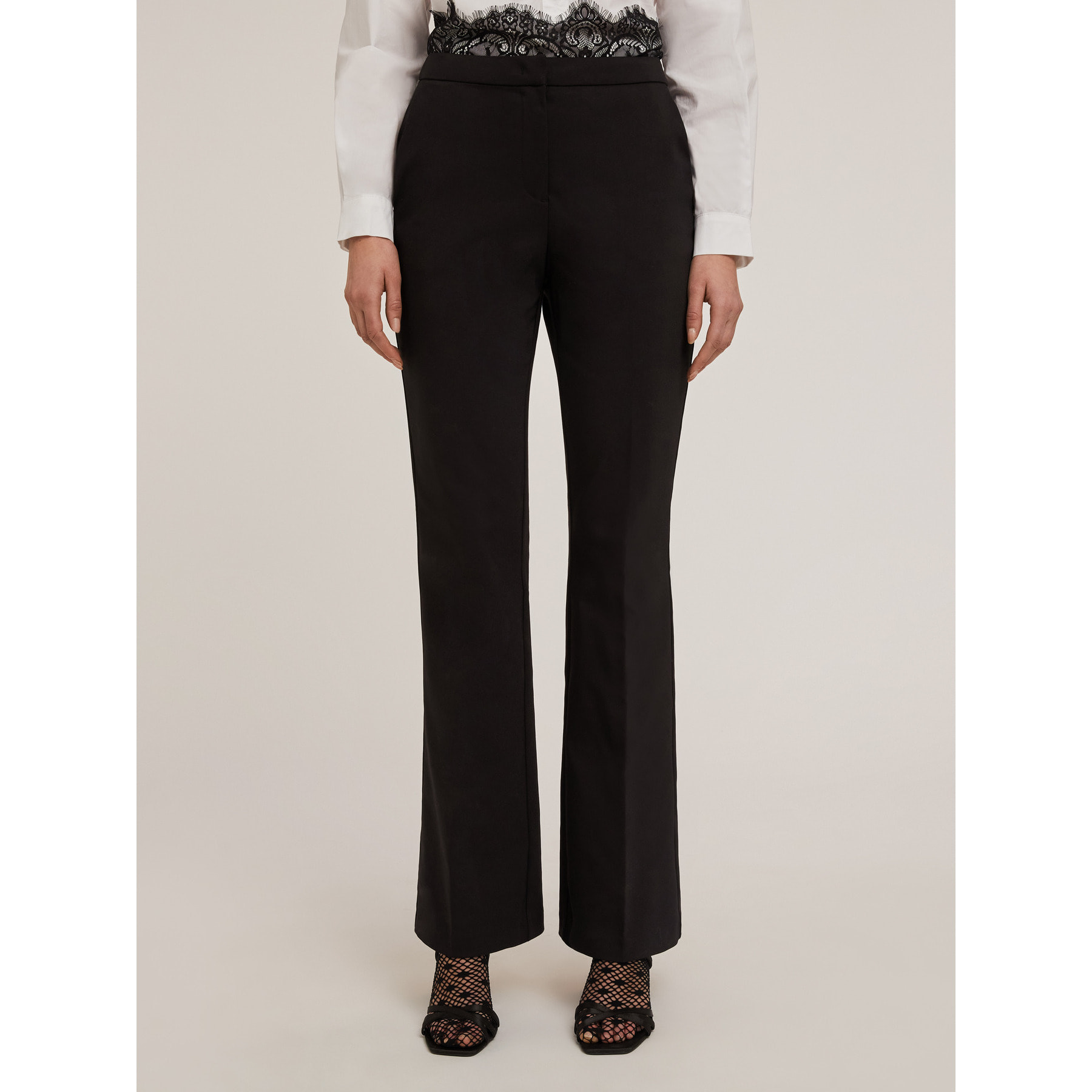 Motivi - Pantaloni flare in tessuto compatto - Nero