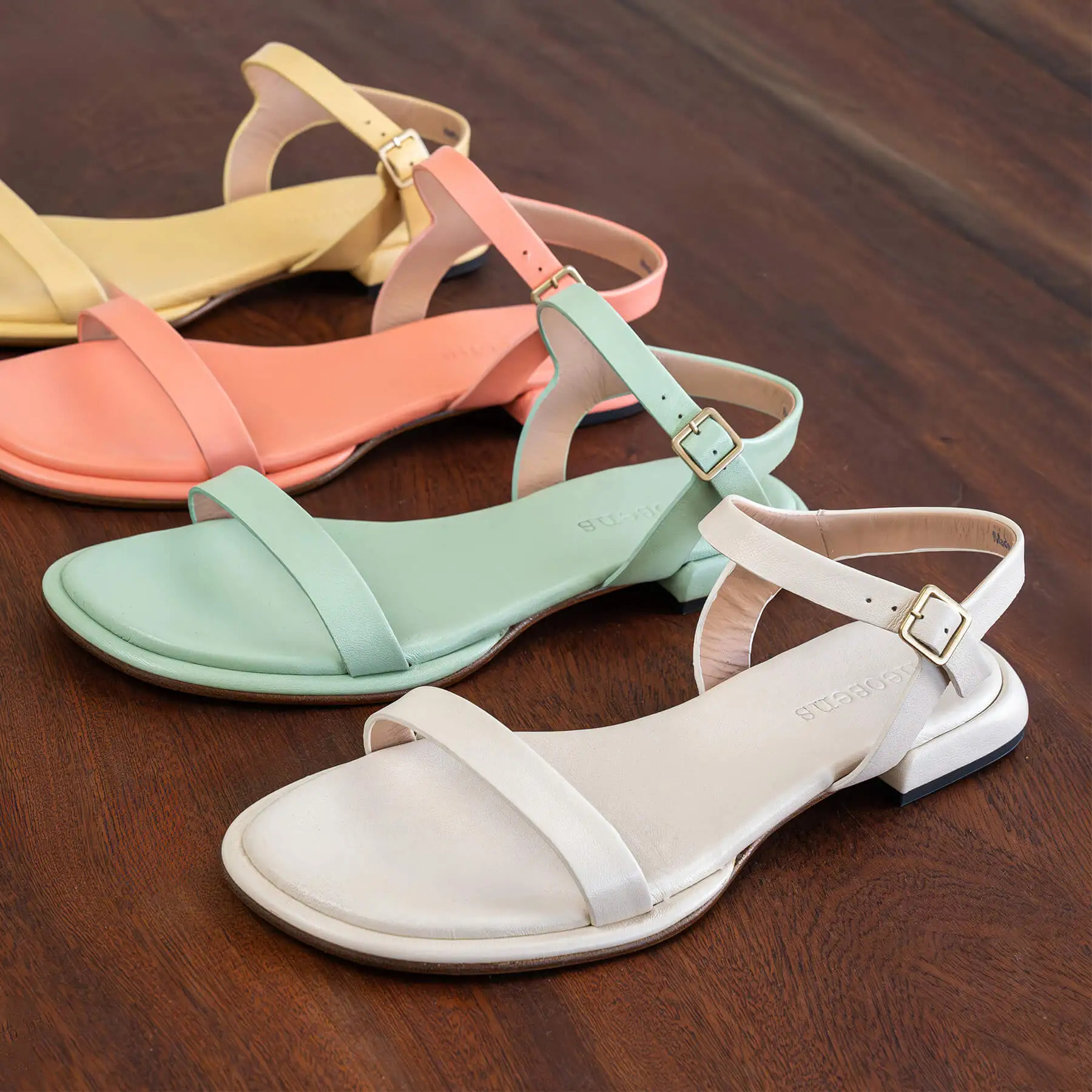 Sandalias S3152 NAPPA PASTEL GREEN/ VALVIN color Pastel green