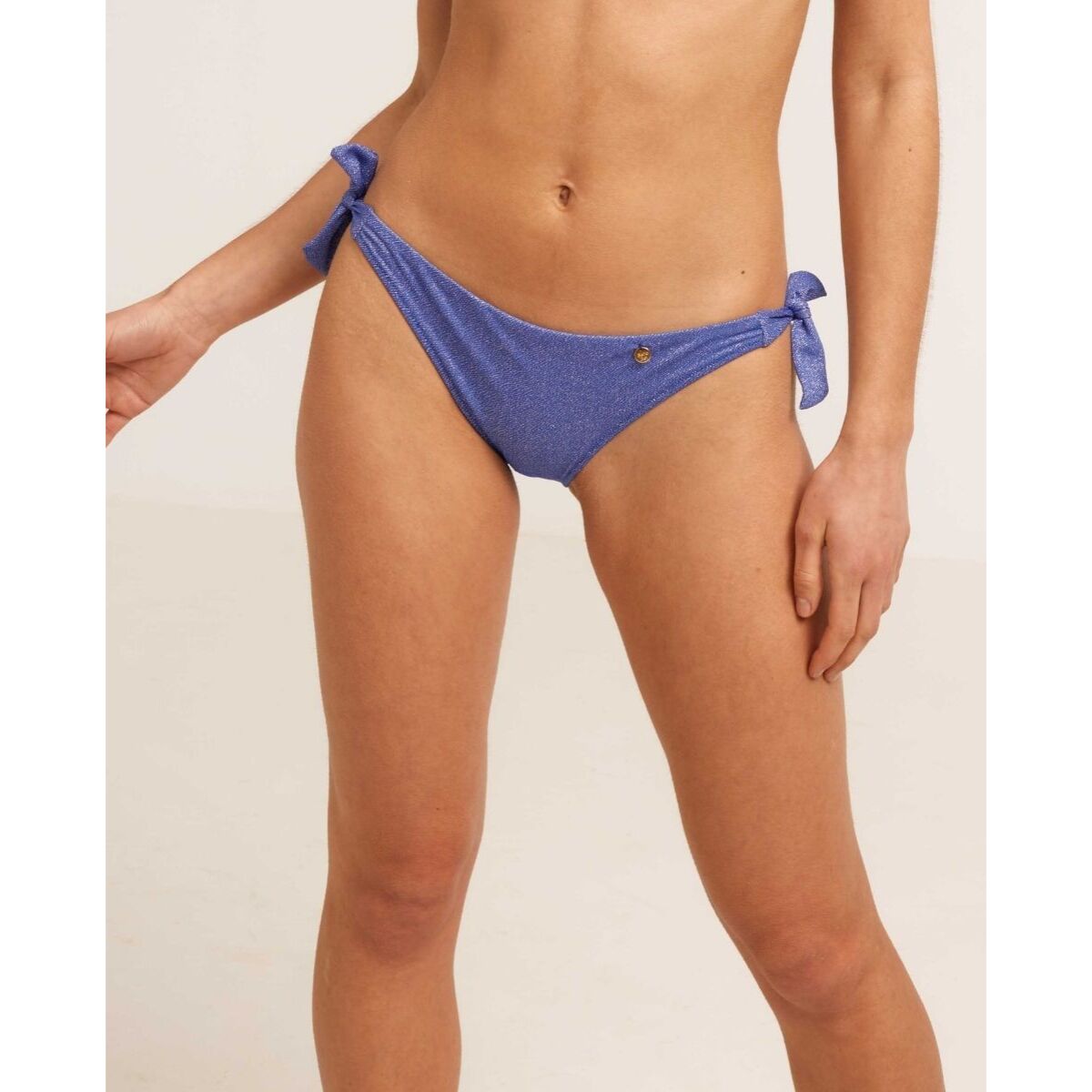 Braga de bikini clásica con lazos en tejido de lurex