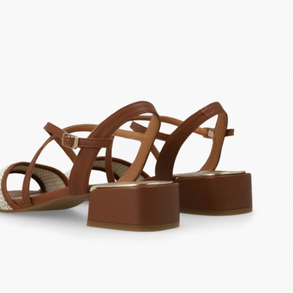 SANDALIAS MARRONES KON5356