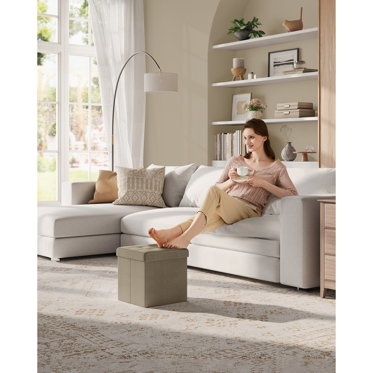 Pouf contenitore pieghevole color cammello effetto lino