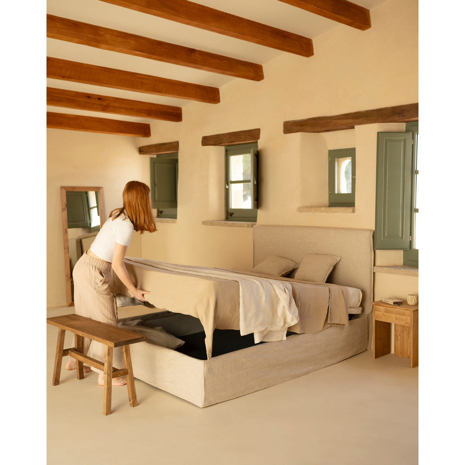 Lit coffre déhoussable en lin beige pour les sommiers en différentes tailles