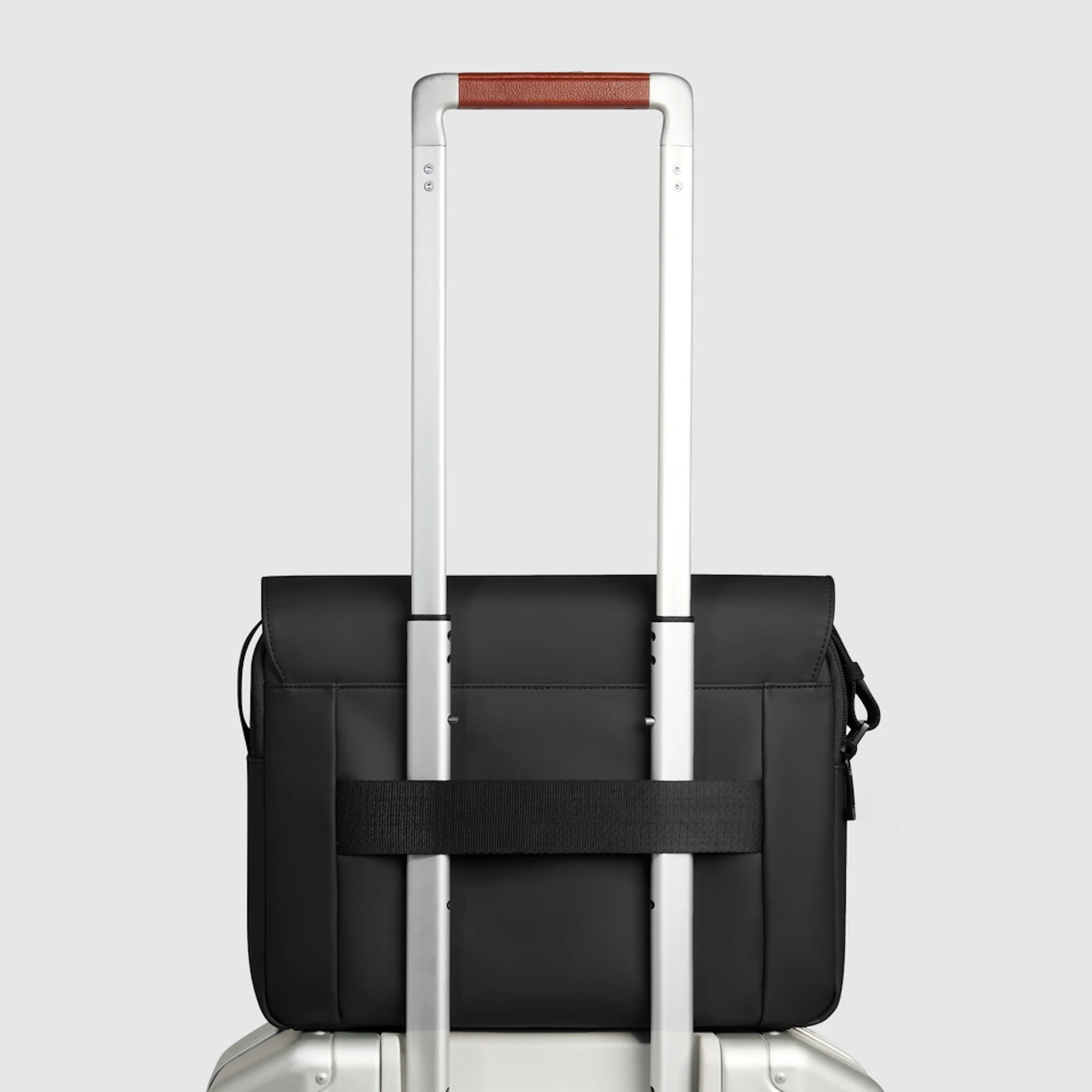 Piquadro Borsa messenger porta iPad® in tessuto gommato resistente all'acqua