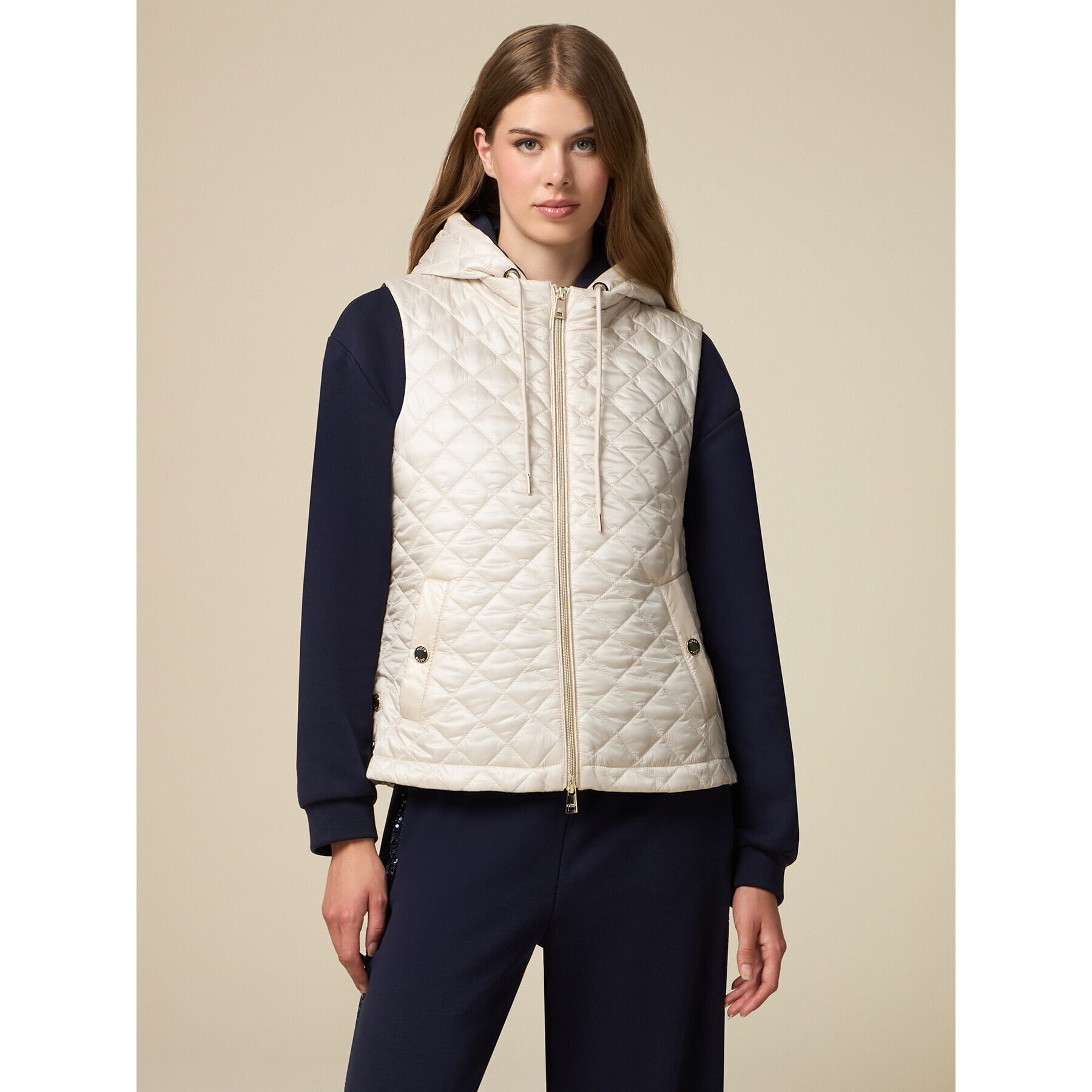 Oltre - Lightweight sleeveless down jacket - Beige