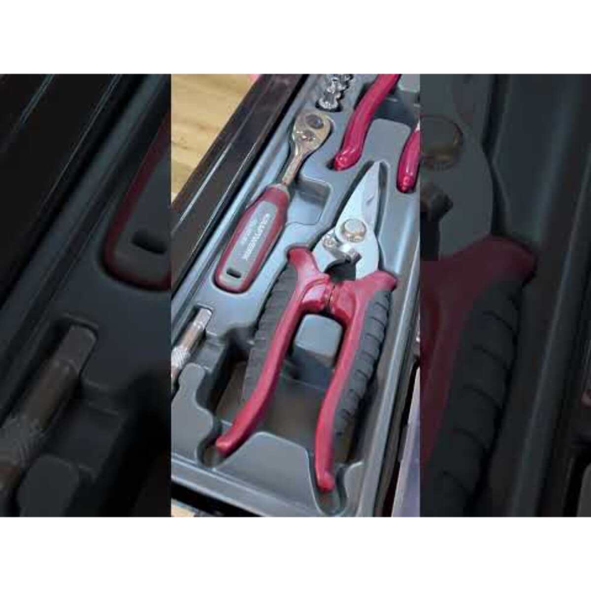 Caisse à outils KRAFTWERK avec outils 1/4' + 1/2' - 106 pièces - 206.000.000