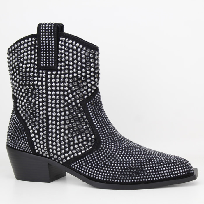 Botines en negro. Tacón de 4,5 cm