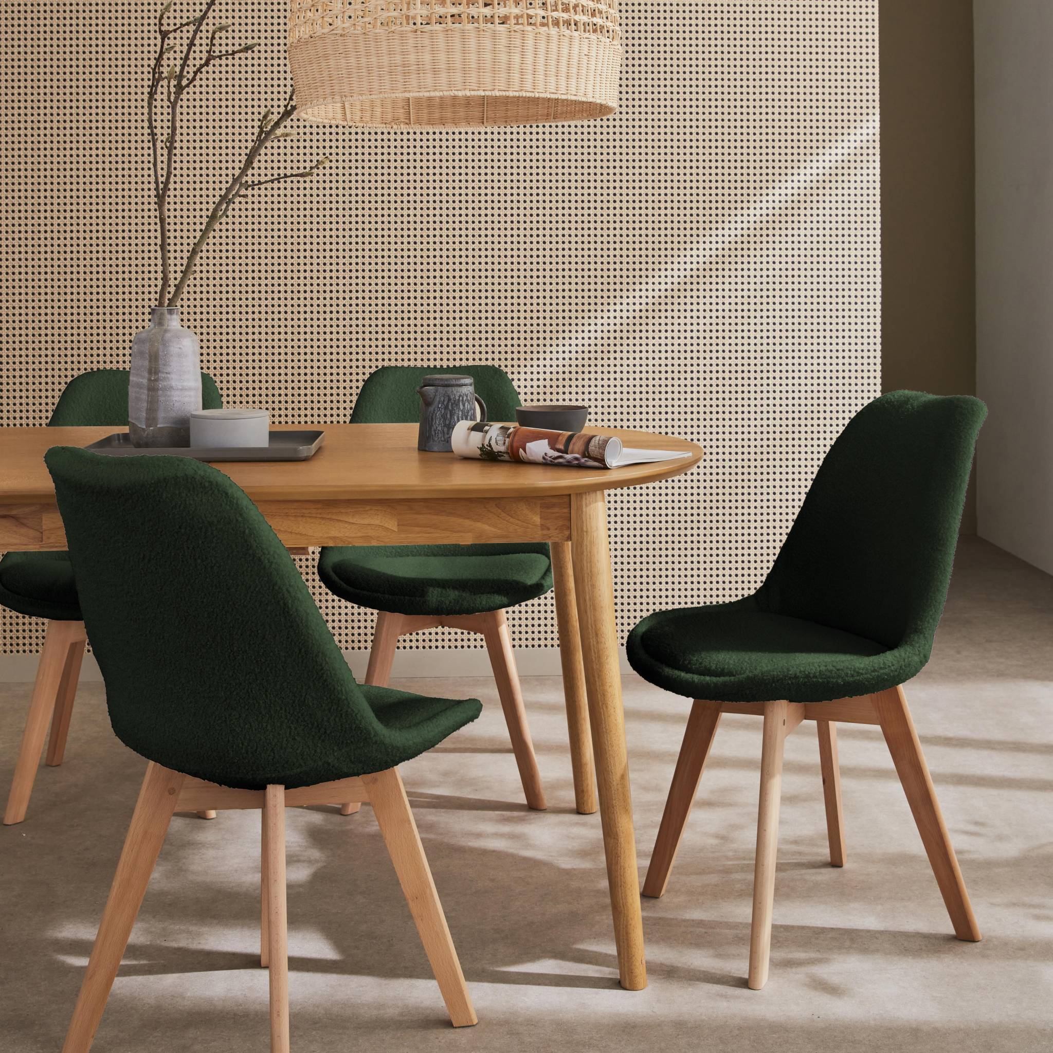 Lot de 4 chaises scandinaves NILS revêtement bouclette kaki. pieds bois de hêtre. chaise 1 place