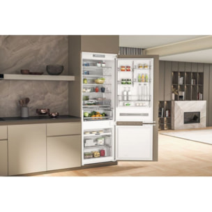 Réfrigérateur combiné encastrable WHIRLPOOL WHSP70T232P Supreme Silence 70cm Auto