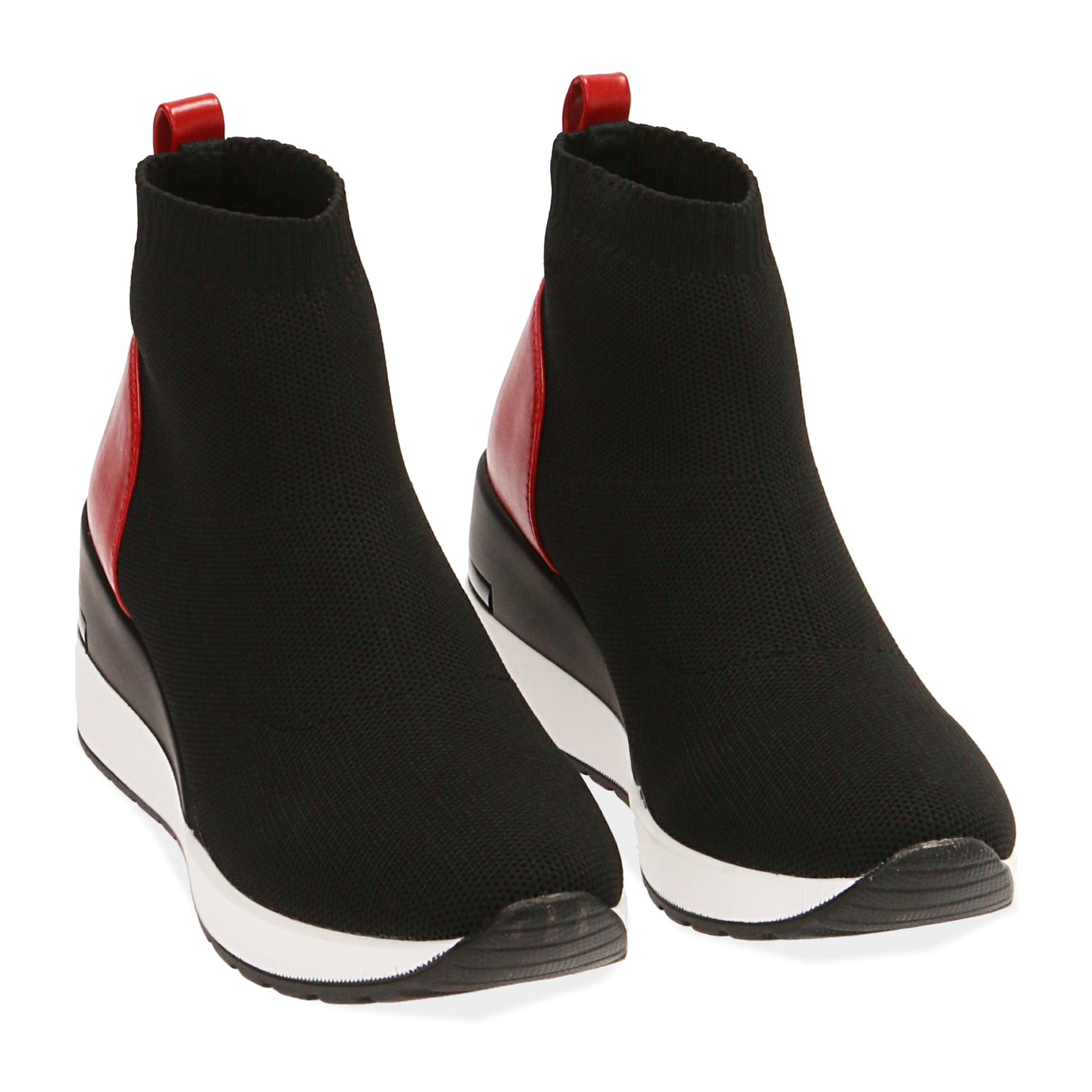 Slip-on nero/rosse in tessuto, zeppa 7 cm