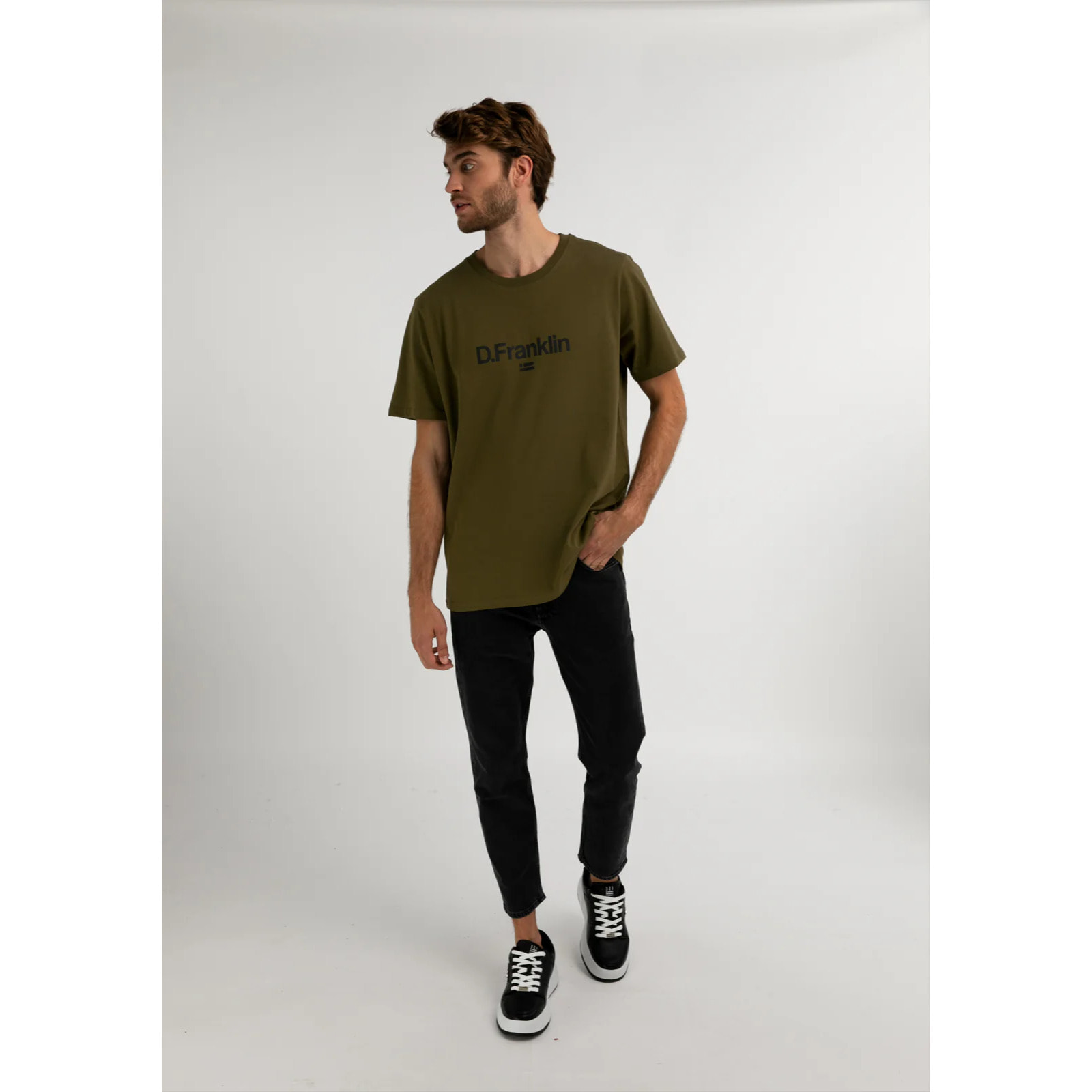 Camiseta Básica Logo Flag  Khaki D.Franklin