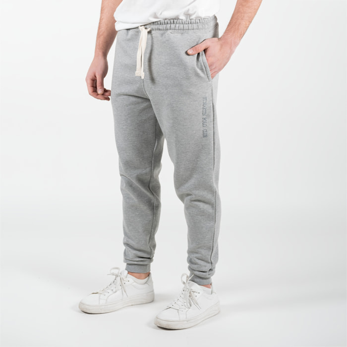 Patalone felpato in pile con patch della bandiera americana cucita sulla tasca posteriore