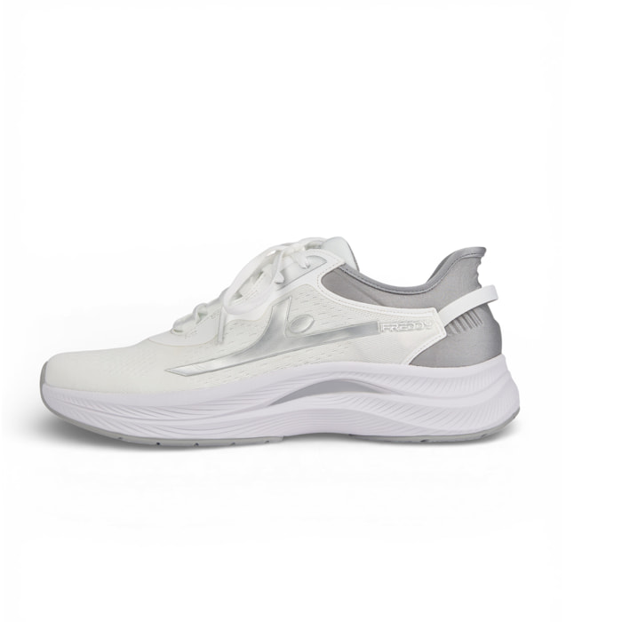 Sneakers donna in mesh con supporti tecnici e suola leggera