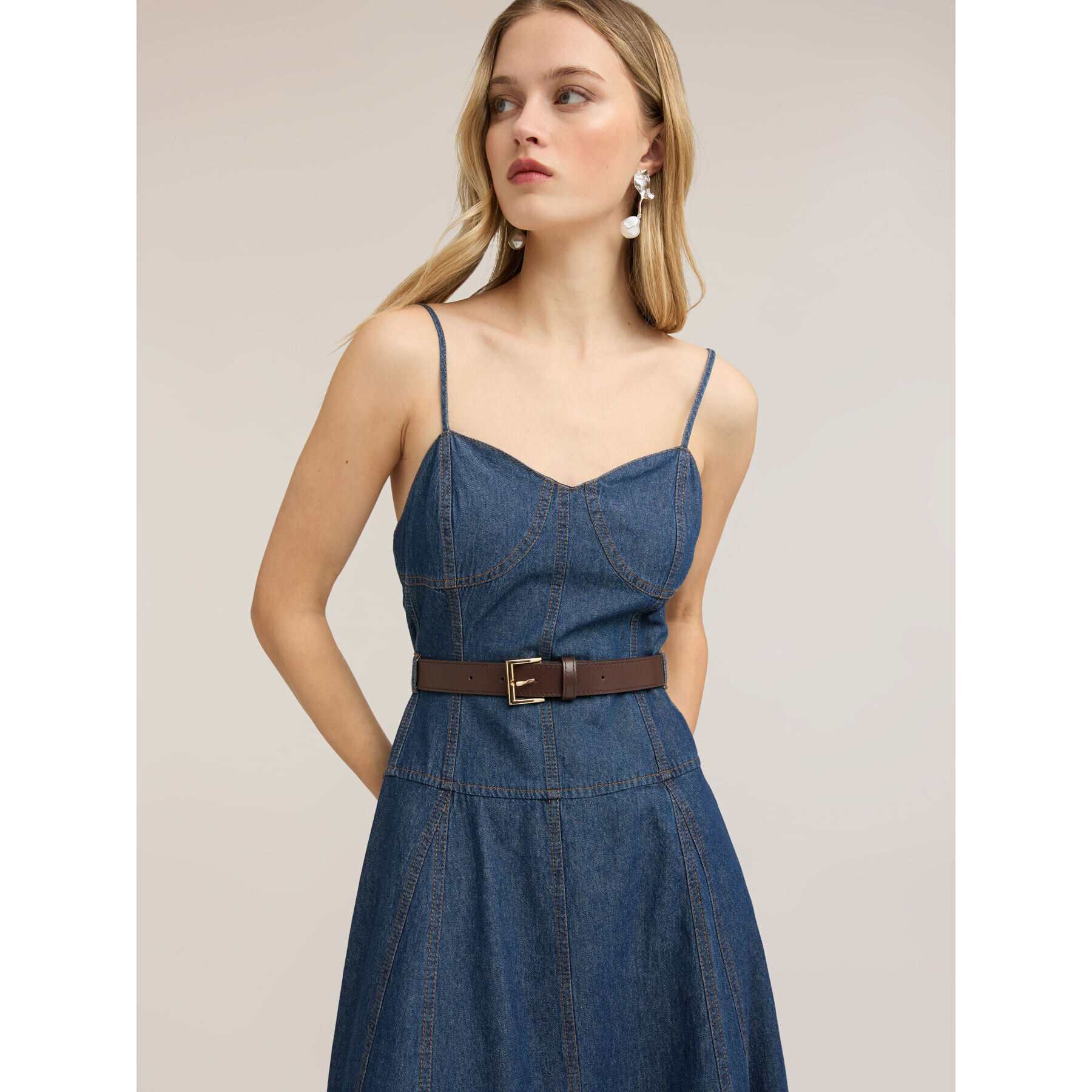 Motivi - Vestido midi en denim con escote corazón - Azul