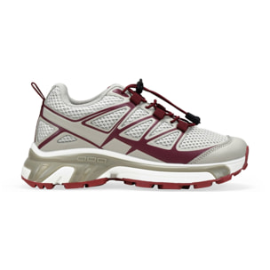 Zapatillas deportivas burdeos con cordones ajustables