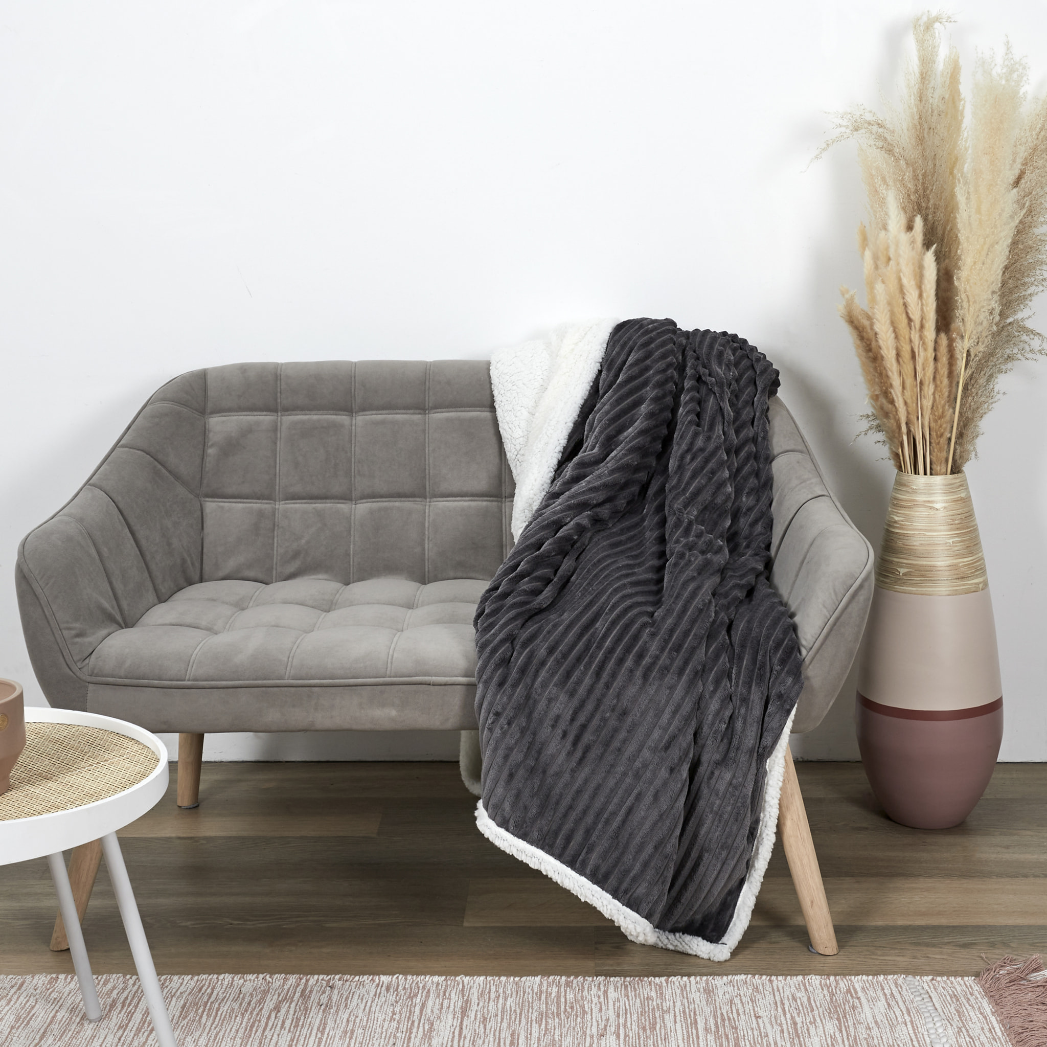 Plaid - HOME DECO FACTORY - Flanelle - Côtelé - Sherpa - Gris - 180 x 220 cm