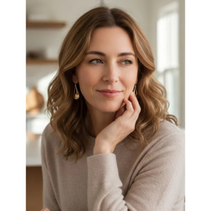 Pendiente ballestilla dormilona lágrima definida dorado