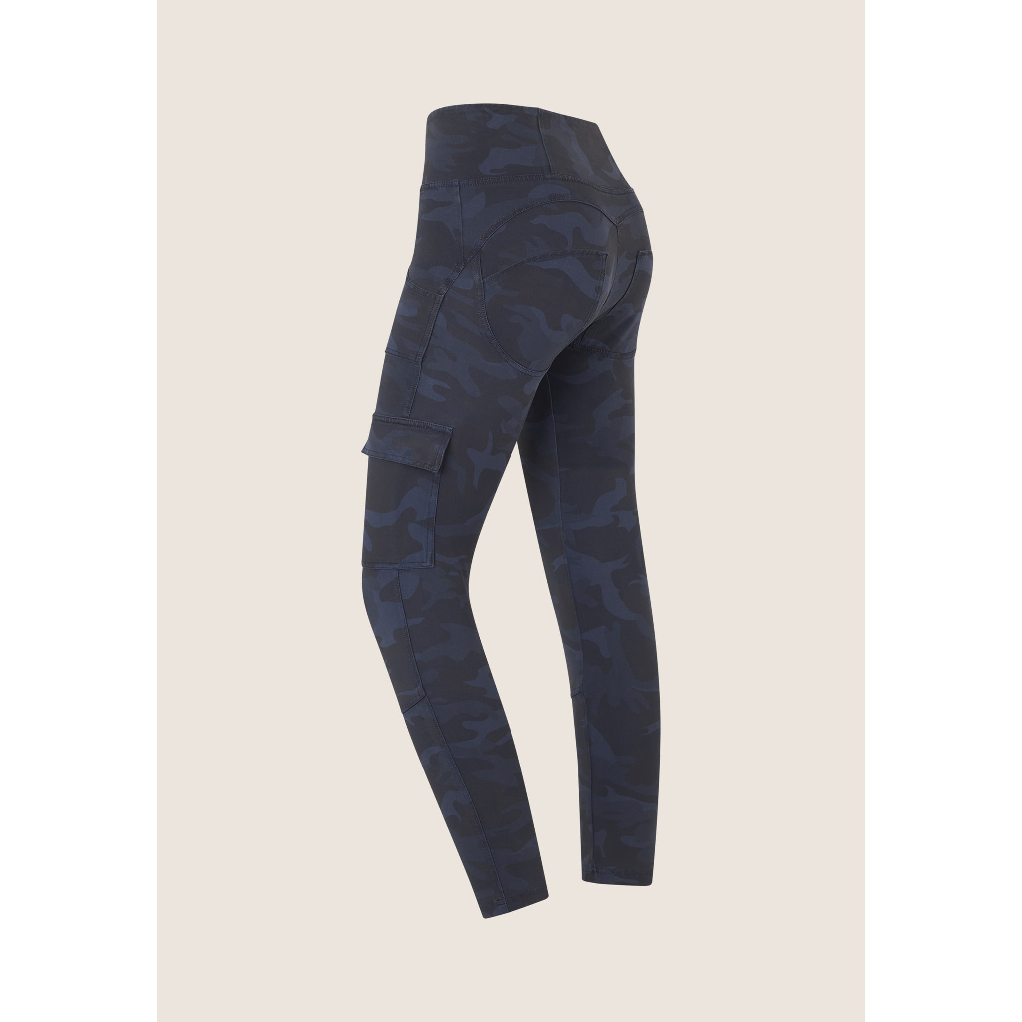 Pantaloni WR.UP® stile cargo con vita alta in jersey camo