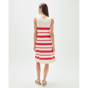 Abito corto in maglia con spalline larghe e riga irregolare