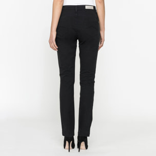 PANTALONE IN GABARDINA MOD.753 . Vita alta e gamba confortevole.