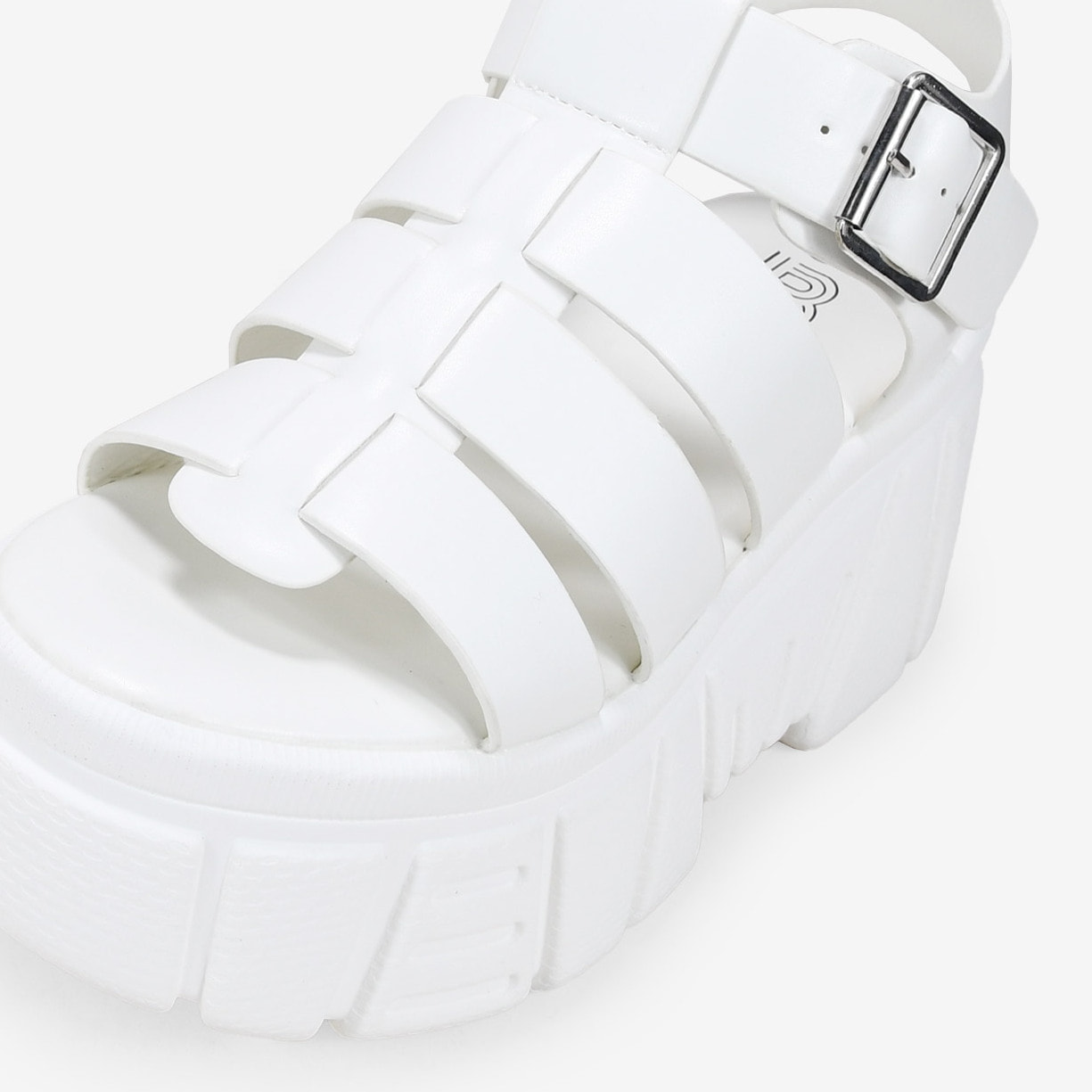 Sandalias cangrejeras con plataforma blancas